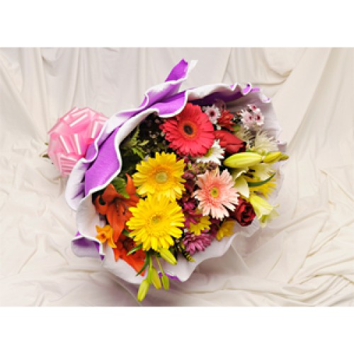 Assorted Flower Bouquet in Italian